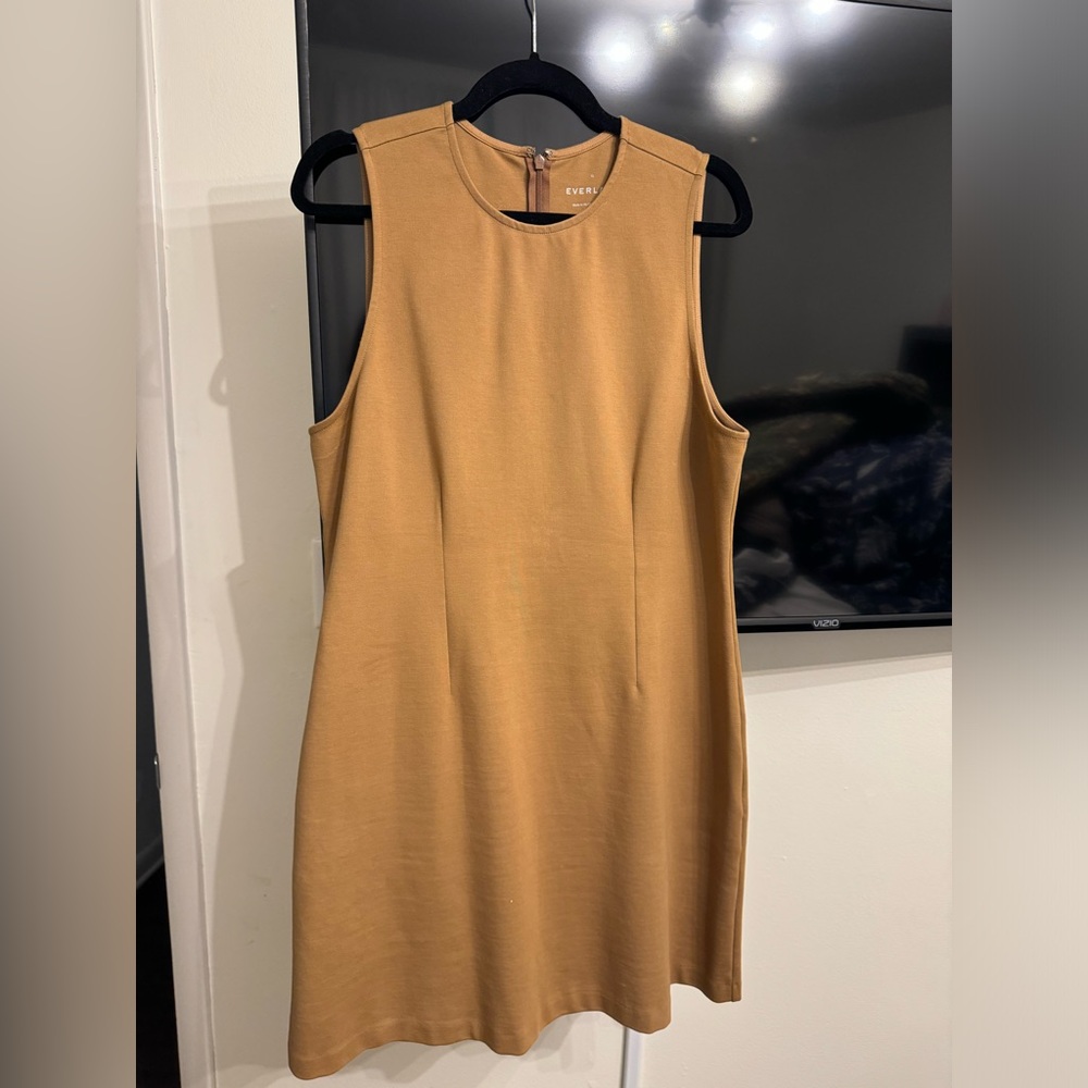 Everlane Shift A-line Sleeveless Dress slim-fit crew neck, mini length LARGE